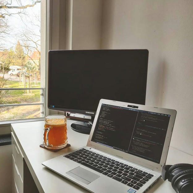 Photo shared by Coffee'n'Code on March 26, 2020 tagging @codelogs, @coderlifes, @usernameu___, @programunity, and @codeclique.